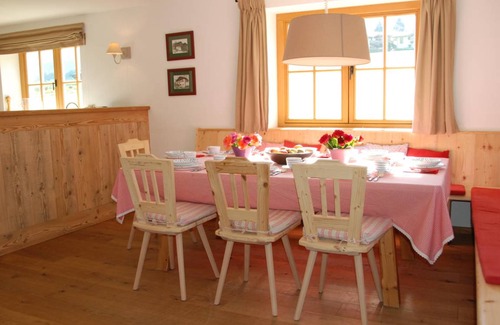 Jochberg Ski Chalet | 220 m² Chalet ∙ 4 bedrooms ∙ 8 guests