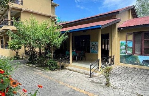 Sauraha Resort | 25 m² Resort ∙ 2 bedrooms ∙ 3 guests