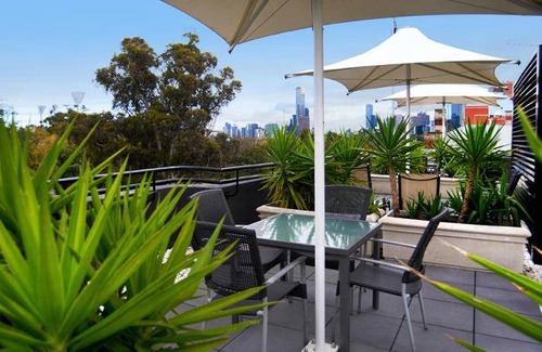 East Melbourne Apartment | 36 m² Serviced apartment ∙ 10 guests
