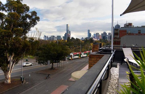 East Melbourne Apartment | 36 m² Serviced apartment ∙ 10 guests