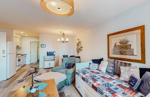 Big White Ski Resort Hotel | 64 m² Hotel ∙ 1 bedroom ∙ 4 guests