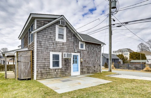 Westbrook Center Cottage | 74 m² Cabin ∙ 3 bedrooms ∙ 7 guests