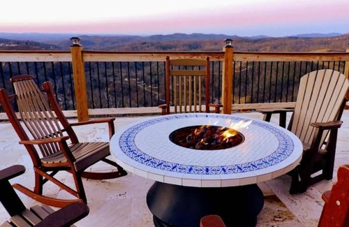 Chalet Village North Villa | 780 m² Villa ∙ 11 bedrooms ∙ 34 guests