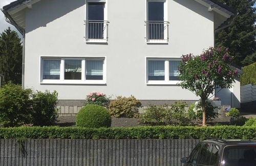Kommerscheidt Apartment | 96 m² Apartment ∙ 2 bedrooms ∙ 4 guests