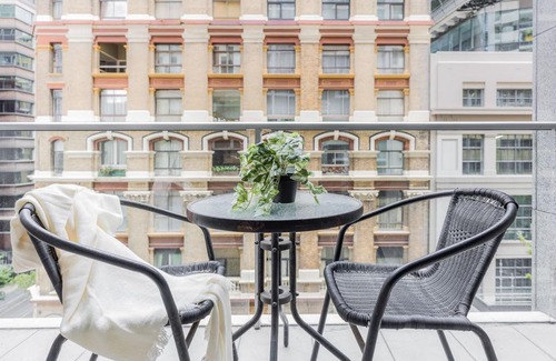 Sydney Central Business District Apartment | A Cozy & Spacious Apt for 6 Next to Darling Harbour