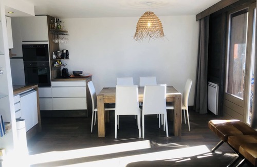 Bergers Apartment | Alpe d'Huez Large 70 m² apartment at the foot of the slopes with heated pool