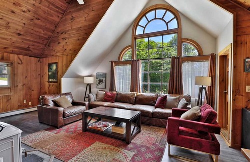 Killington Ski Chalet | Chalet ∙ 6 bedrooms ∙ 14 guests
