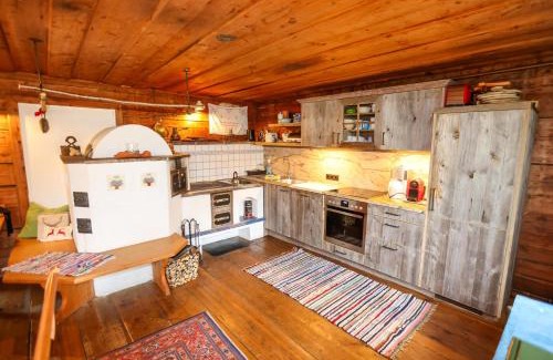 Rohrmoos-Untertal Ski Chalet | Die weisse Wand Almen