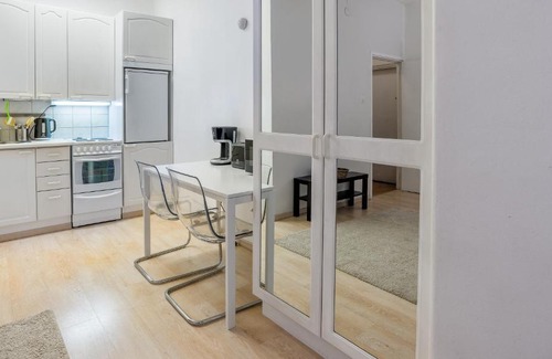 Alppiharju Apartment | Kotimaailma Helsinki - Vaasankatu 25