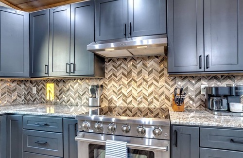 Chalet Village North Cabin | Luxury Chalet | Views | Hot Tub | Theater Room | Game Room