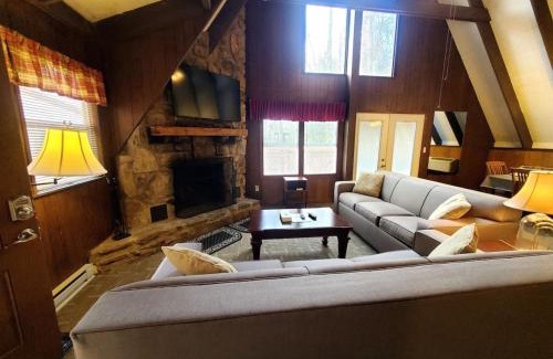 Chalet Village Ski Chalet | Mountain Getaway: 3-Bedroom Hidden Creek Chalet
