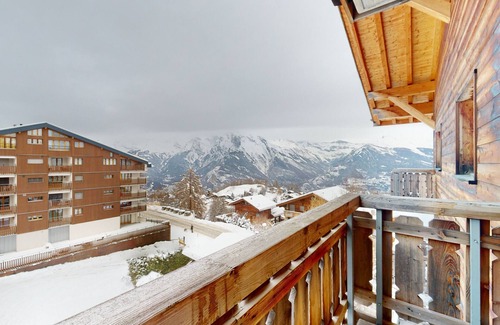 Saint-Pierre-de-Clages Apartment | Pracondu 1 403 - OUTDOOR & FUN charming apartment
