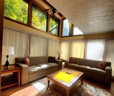 Chalet Village House | Skier's Crossing