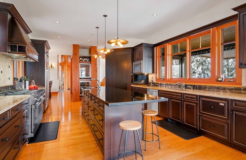 Whistler Creekside Ski Chalet | Slope Side Chalet | Ski in Ski out | Kadenwood