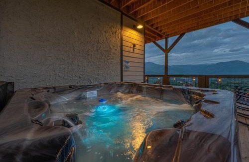 Chalet Village North House | Swimmin 'N Da Clouds