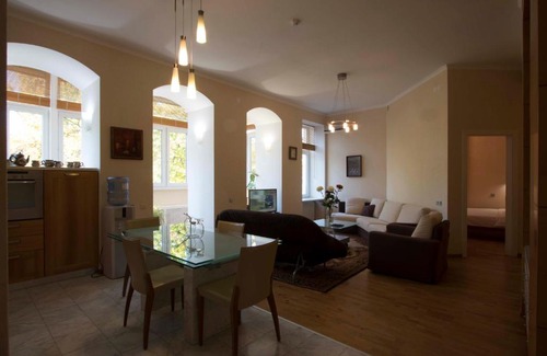 Besarabka Apartment | VIP- квартира 4х комнатная, Крещатик, Бессарабская площадь.