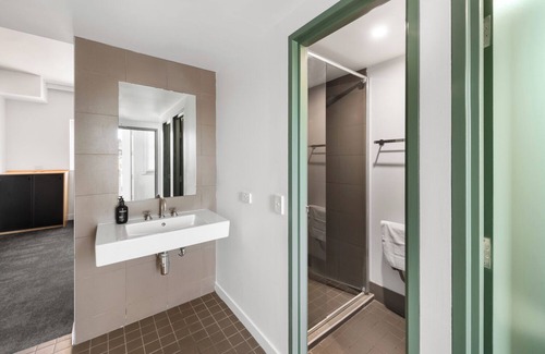 The Rocks Hostel | YHA Sydney Harbour