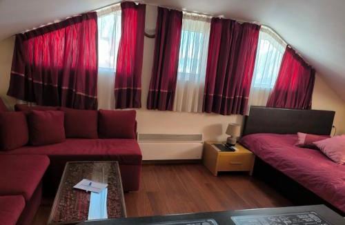 Kvartal Noviya Grad Apartment | Апартамент-студио Б4-4-1 Божурленд