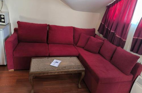 Kvartal Noviya Grad Apartment | Апартамент-студио Б4-4-1 Божурленд