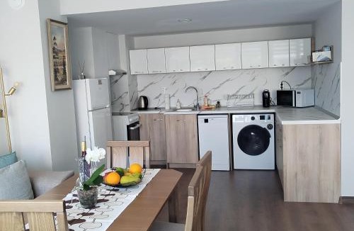 Gabrovo Apartment | Балкан Тауър 2 '5