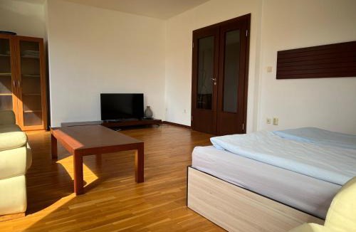 Apriltsi Villa | Вила и тенис комплекс ,Синьото"