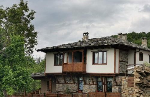Leshten House | Къщата на музиканта