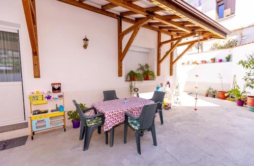 Sandanski Apartment | Къща за гости Калинови