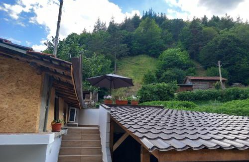 Devin House | Къща за гости НА СЕЛО