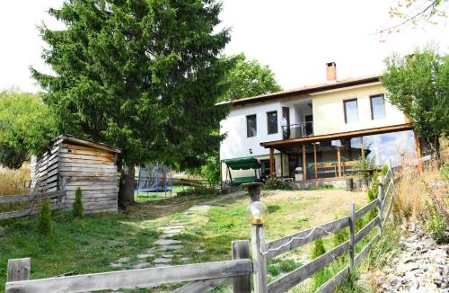 Stoykite House | КЪЩА ЗА ГОСТИ “НИЯ”