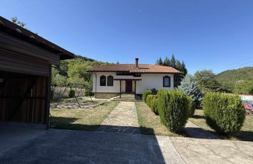 Tryavna House | Къща за гости Сияйна Зора