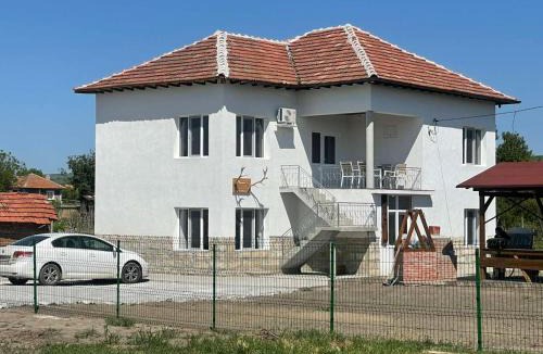 Tsenovo House | Къща Стария Елен