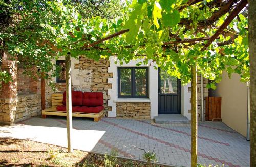 Letnitsa House | Къщичка Под шарената сянка