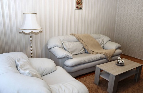 g.k. Vazhrazhdane Apartment | Светъл и топъл апартамент в централната част на града,близо до Рус.университет