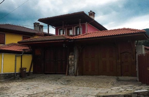 Koprivshtitsa House | Стаи за гости Бащино огнище