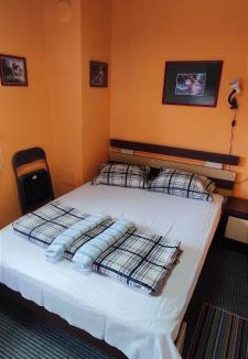 Troyan House | Стаи за гости ОРЕХА Троян Private rooms Oreha