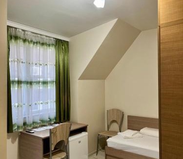 Blagoevgrad Hostel | Хостел Атлас - Hostel Atlas