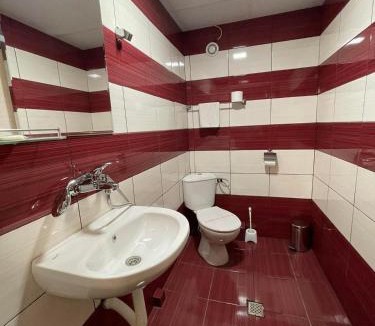 Svishtov Hostel | Хотел Дунав