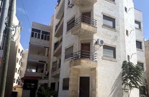 Amman Apartment | عمان شارع المدينه المنوره خلف فندق موفنبيك