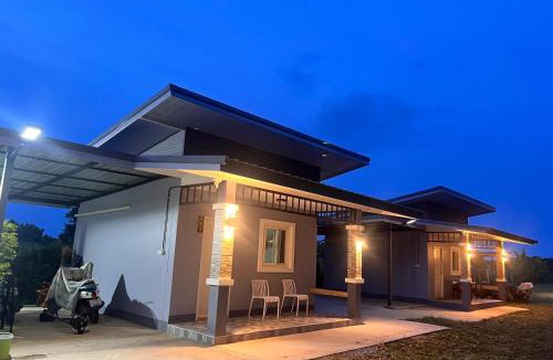 Phimai House | บ้านสวนพิมาย