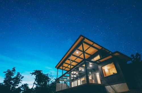 Komoro Villa | 女性のための森サウナ 一棟貸し宿 SORA 宙 Forest sauna villa SORA