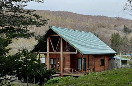 Bankei Ski Chalet | 源泉ログの宿