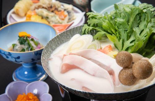 Nagaoka Hotel | 蓬平温泉 蓬莱館 福引屋