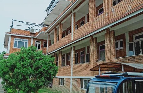 Lumbini House | 行者之家SUNFLOWER