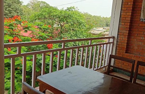 Lumbini House | 行者之家SUNFLOWER