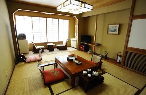 Shima Hotel | 鍾寿館