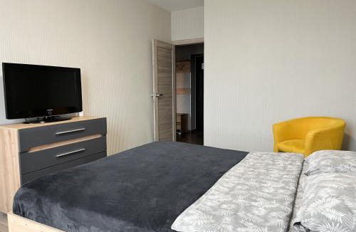 Lesniki Apartment | 093 квартира ЖК Щасливий, укриття в комплексі