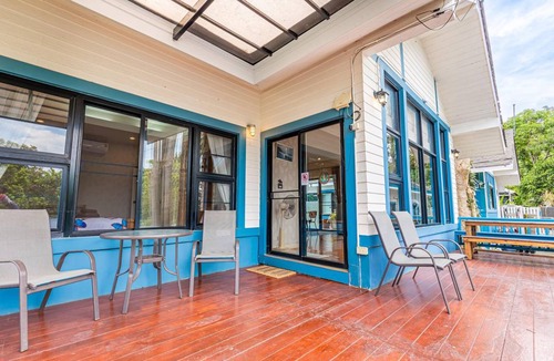 Khanong Phra Bed & Breakfast | 150 m² Bed and breakfast ∙ 4 bedrooms ∙ 127 guests