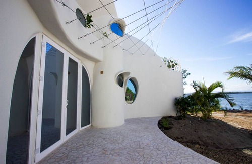 Cocoplum Villa | 163 m² Villa ∙ 4 bedrooms ∙ 8 guests