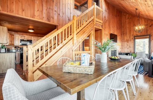 Chalet Village House | 192 m² House ∙ 4 bedrooms ∙ 10 guests