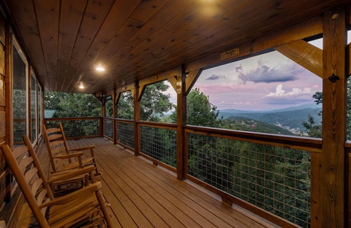 Chalet Village House | 215 m² House ∙ 2 bedrooms ∙ 8 guests